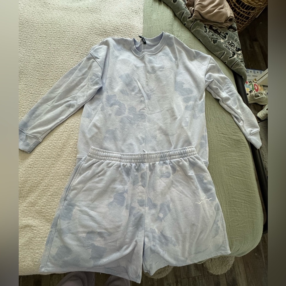 Lazy pants 2 piece set.  Washed And Disinfected.  Never Worn...